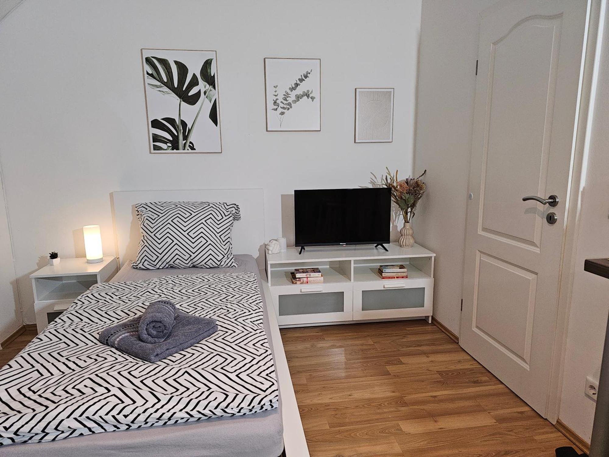 Modern Studio Near Duesseldorf Airport & Messe/Fair Meerbusch Luaran gambar